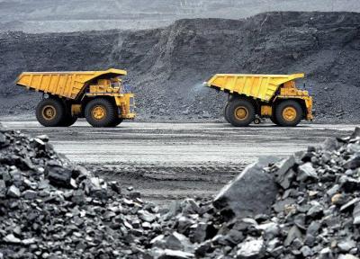کرباسیان: نفت و سیاست، معدن را به حاشیه بُرد، وزارت معادن و فلزات احیا گردد