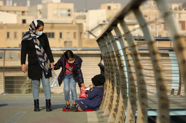 آمار هولناک بچه ها کار و بچه ها خیابانی در ایران ، افزایش آمار بچه ها کار در مرکز ، کار کردن بچه ها زیر 6 سال جرم است ؛ دیدید با 123 تماس بگیرید